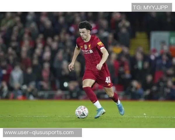 天空体育记者透露罗杰斯与维拉续约谈判进展顺利有望签至2031年