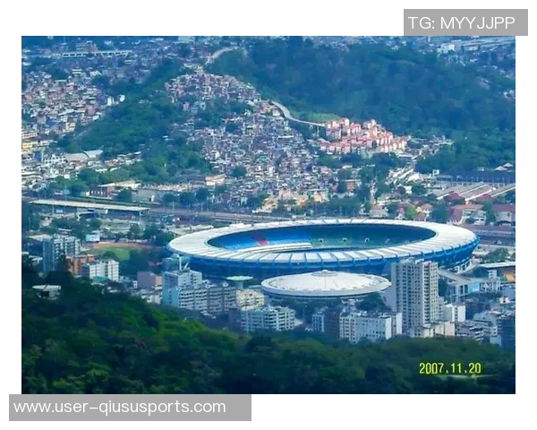 安切洛蒂亲临马拉卡纳球场考察巴西新星球员展现对人才的关注与期待